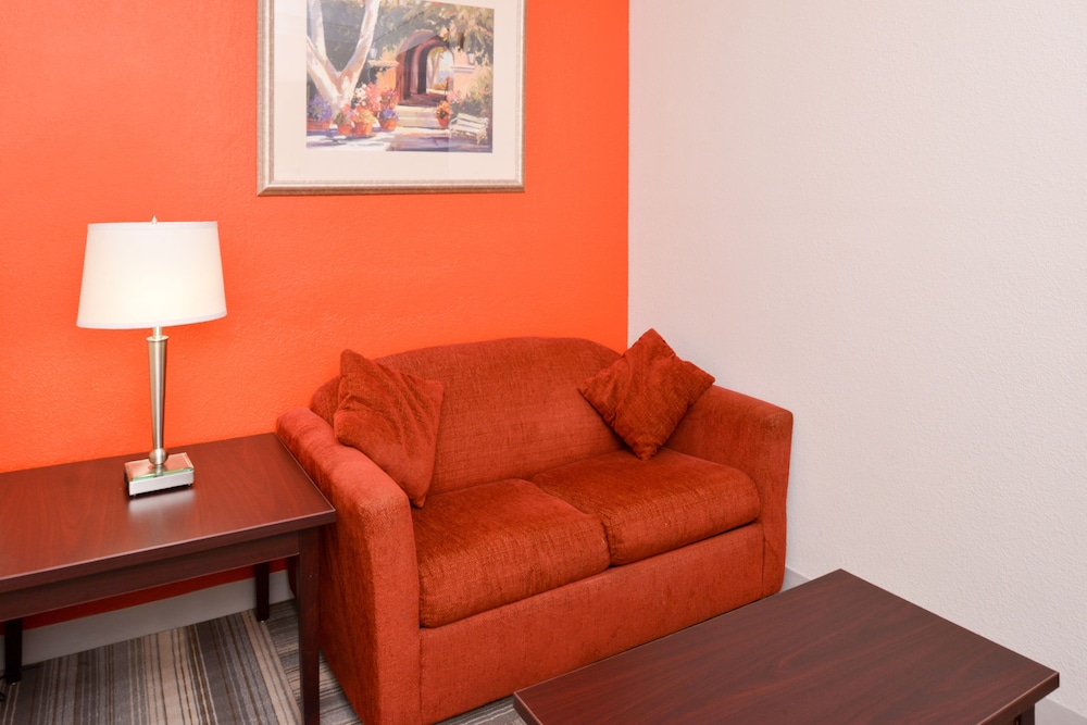 Holiday Inn Express Hotel And Suites Florida City Gateway To Keys 50/70