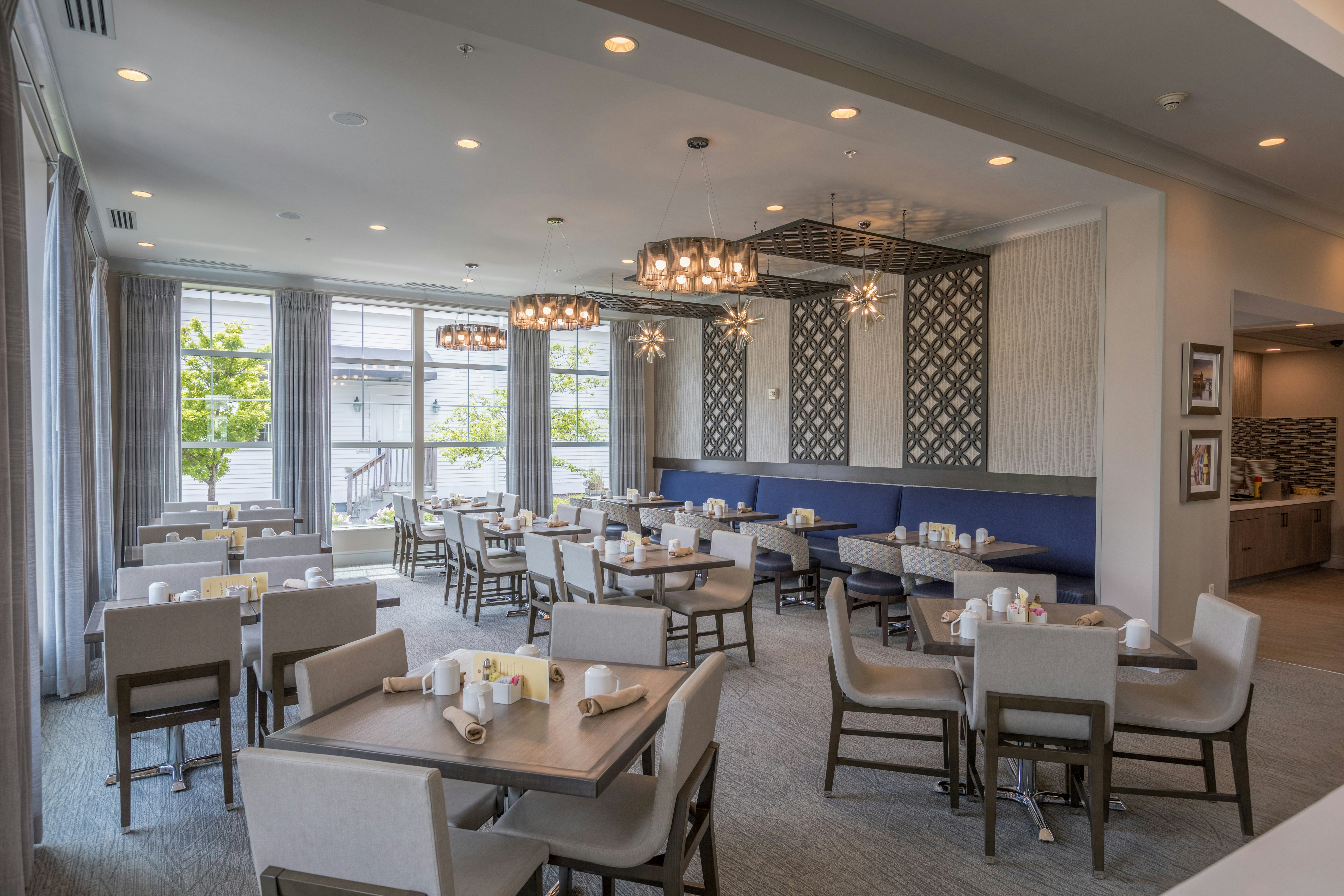 Hilton Garden Inn Freeport Downtown Me 34/62