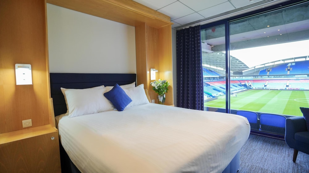 The Bolton Stadium Hotel, a member of Radisson Individuals 18/57