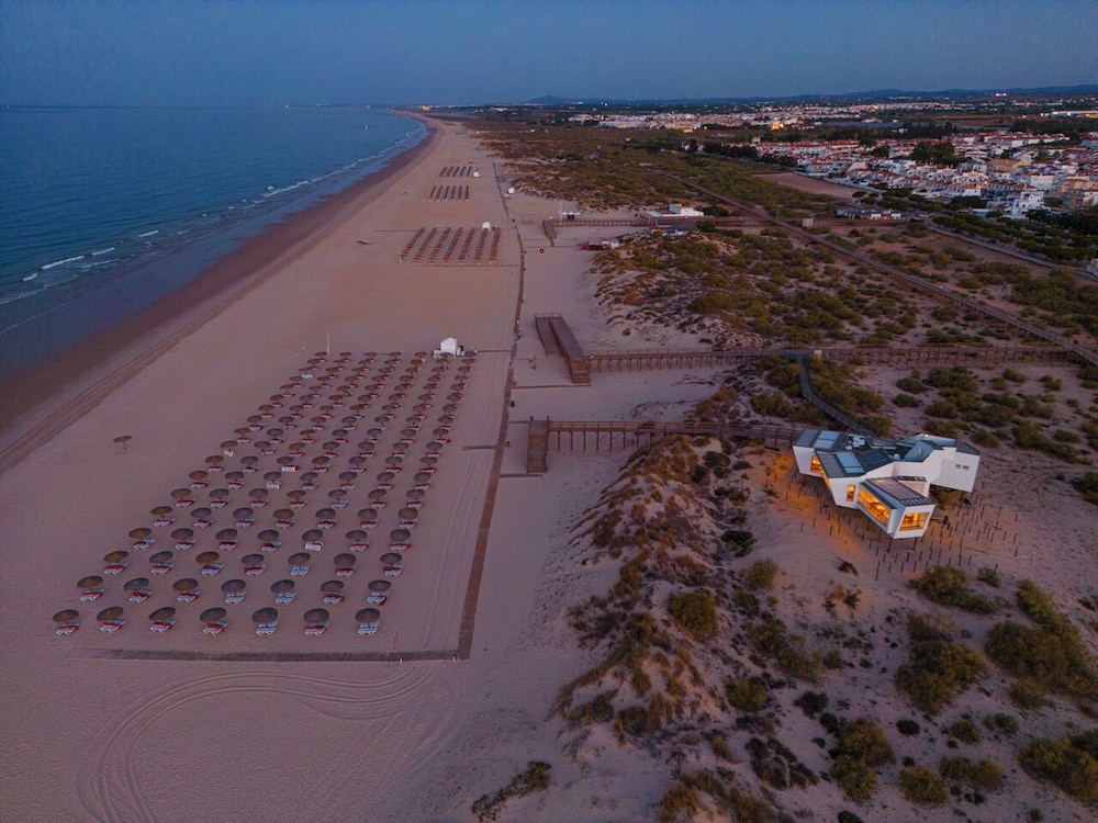 Ozadi Altura Beach Resort 6/68