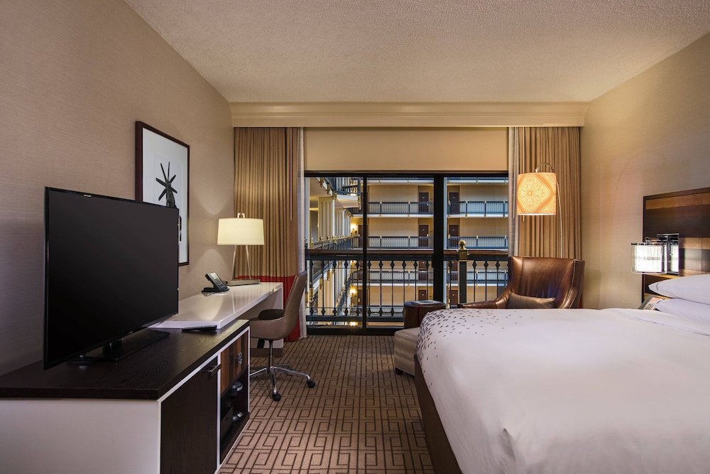 Renaissance Austin Hotel 9/45