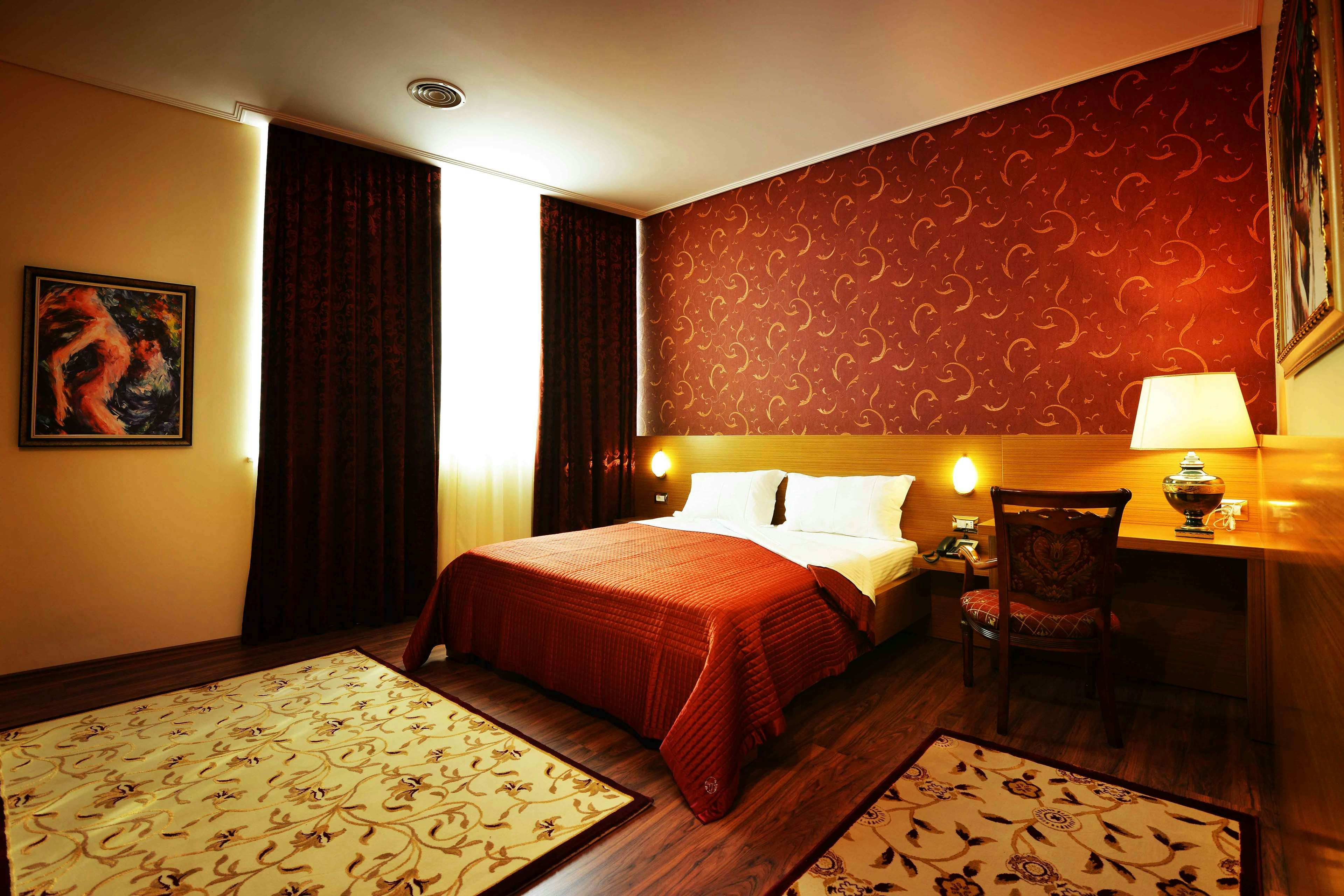 Austria Hotel 3/12