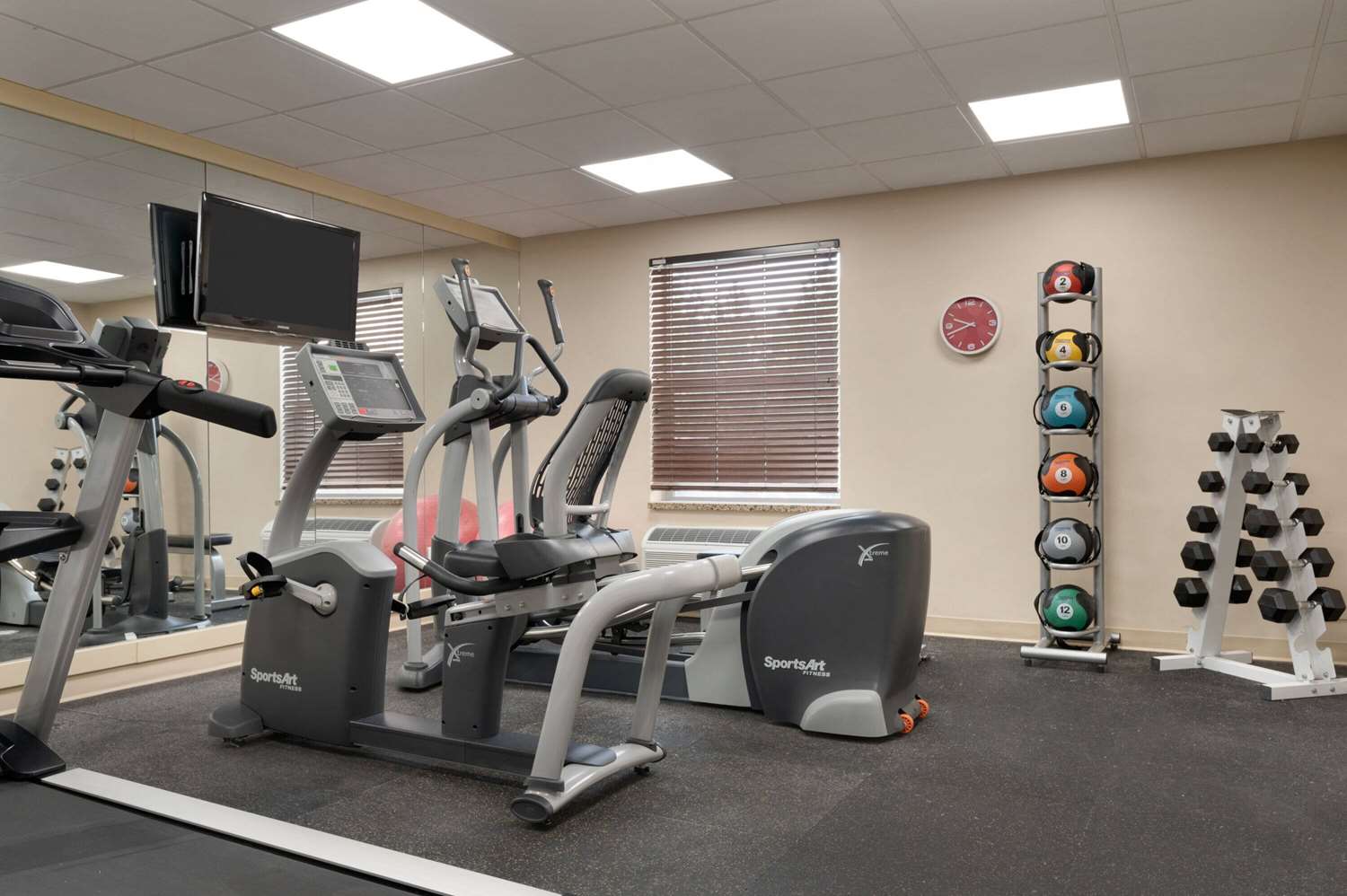Days Inn & Suites By Wyndham Sherwood Park Edmonton 10/24