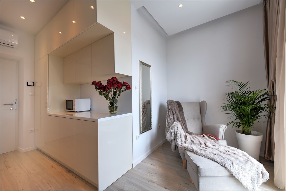 Via Porto Rooms 7/49