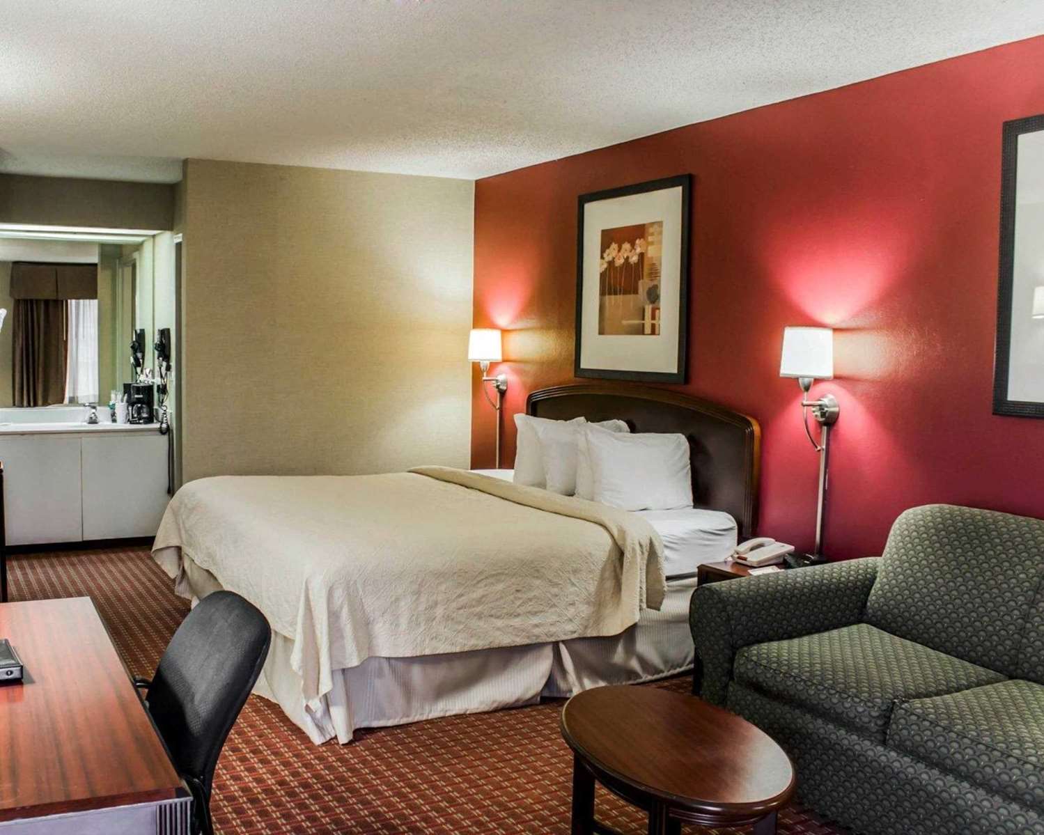 Quality Inn Roanoke Rapids detail