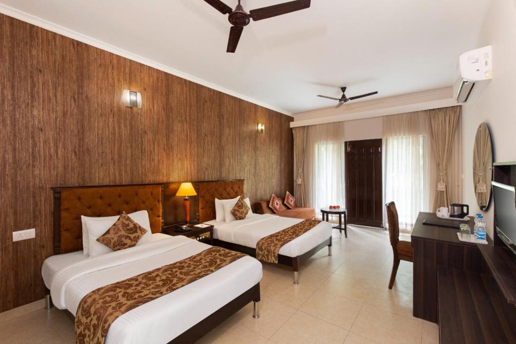 Deluxe, Double or Twin Bed