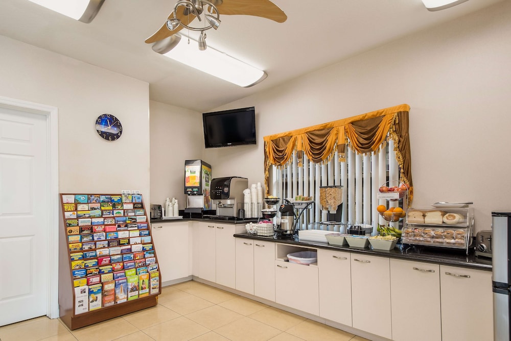 SureStay Hotel By Best Western Sarasota Lido Beach 27/33