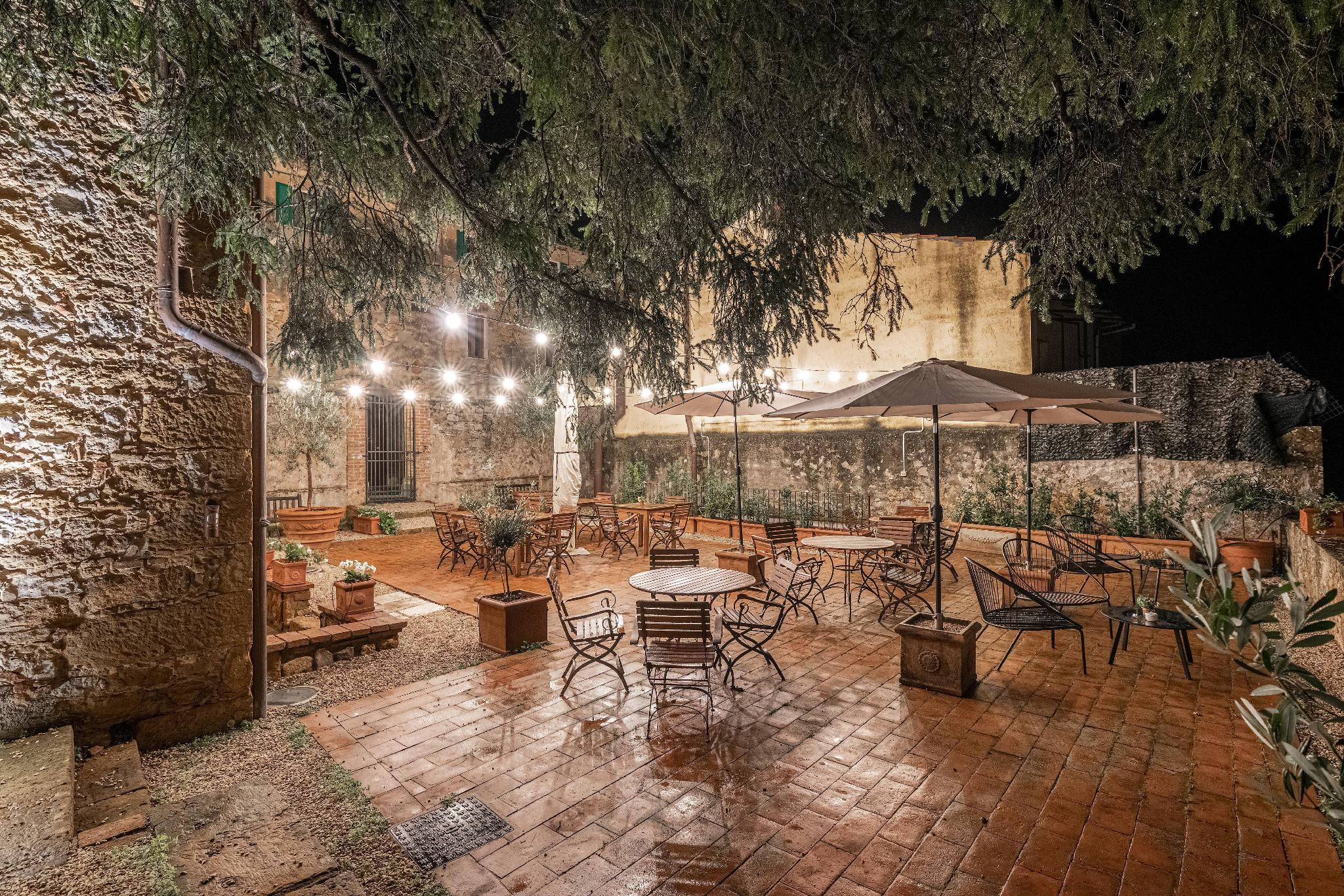 Palazzo Brandano Hotel 8/24