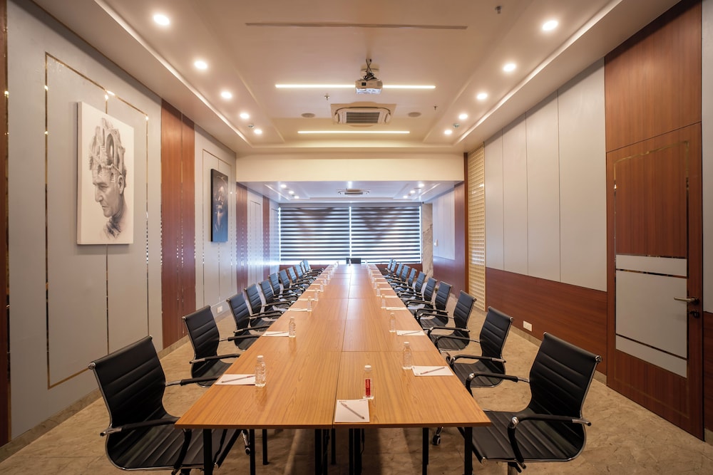 Mastiff Select Medha Plaza, Deoghar 25/30