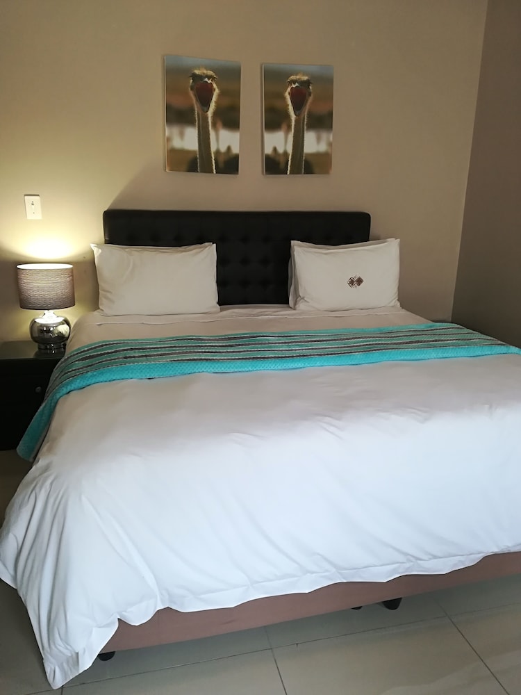 Blouberg Manor 11/50
