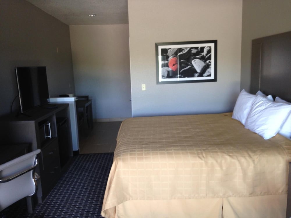 Quality Inn Suites Cotulla 7/49