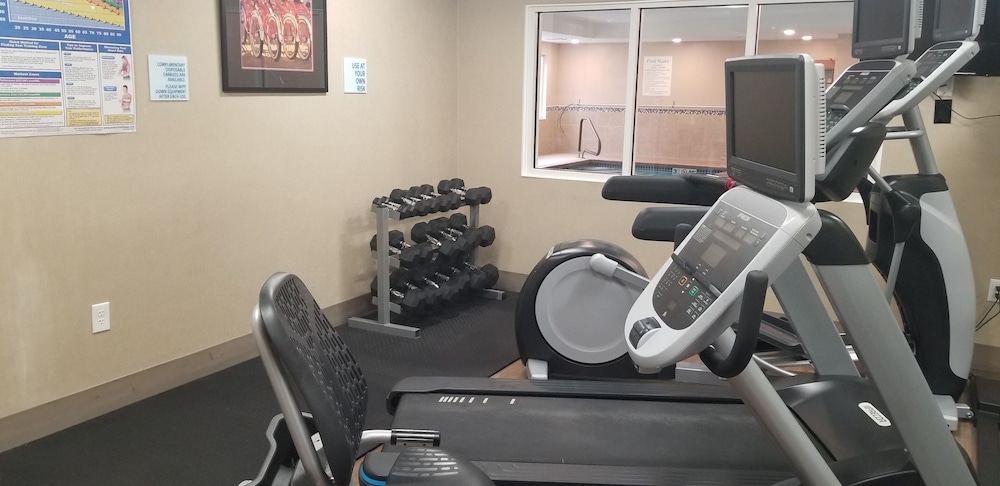 Holiday Inn Express Hotel Suites Hampton South Seabrook 41/78