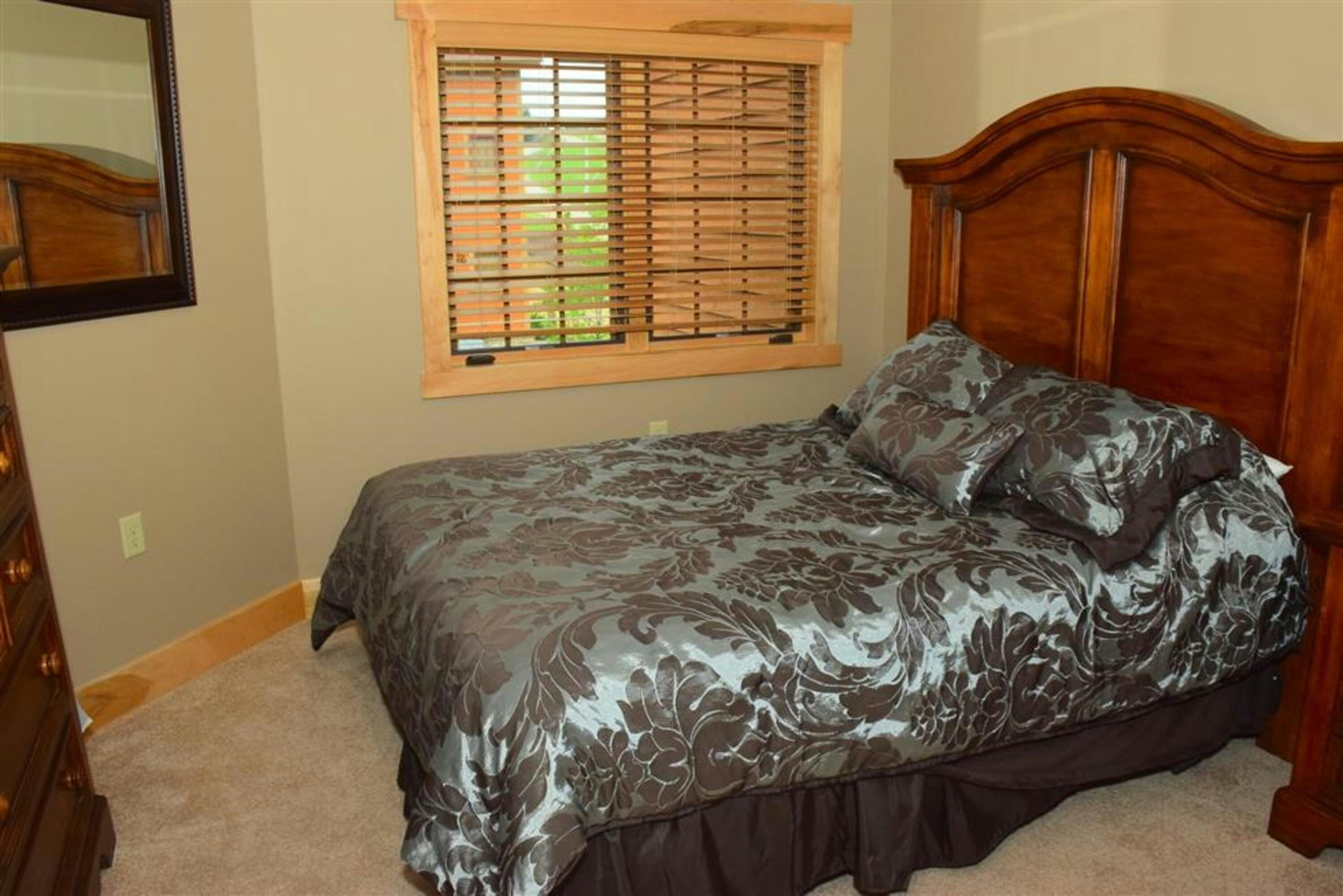 3 Bedrooms, Condominium, Condo, Premier, South Wing