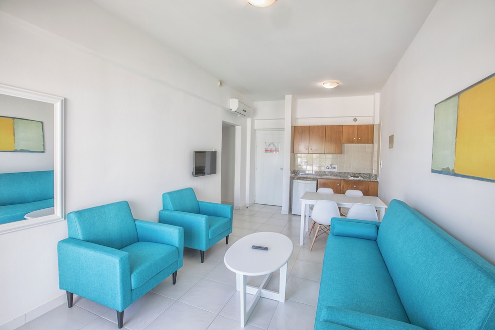 Papantonia Hotel 34/60
