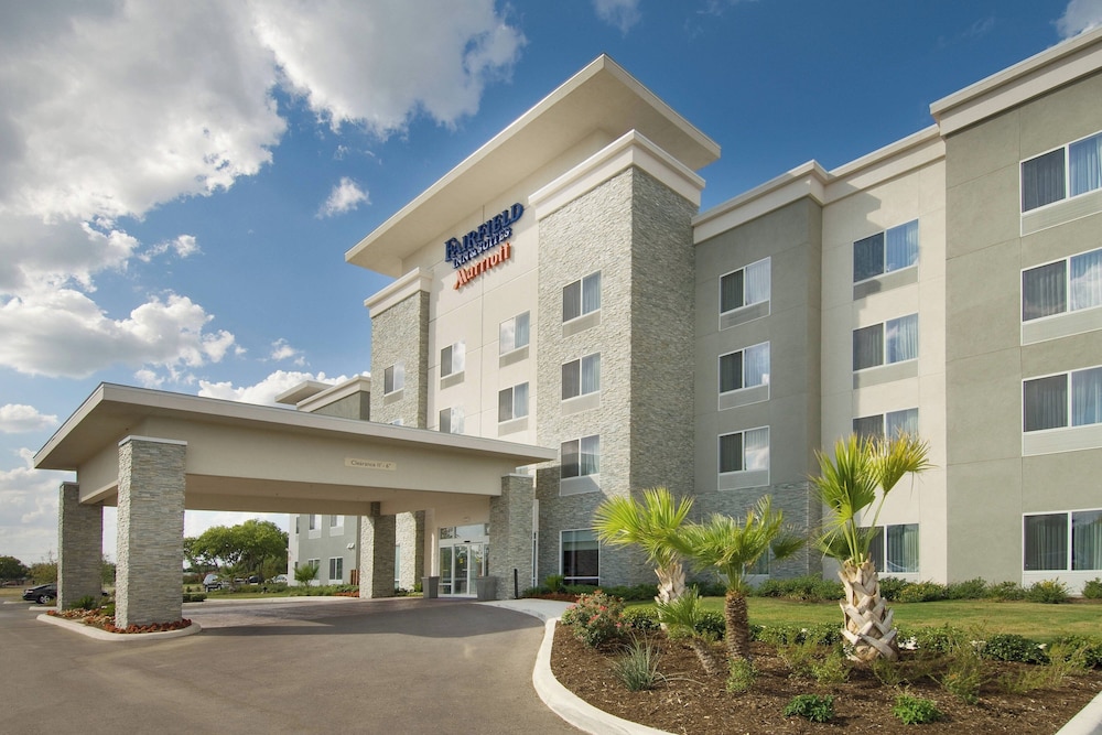 Fairfield Inn Suites New Braunfels 24/30