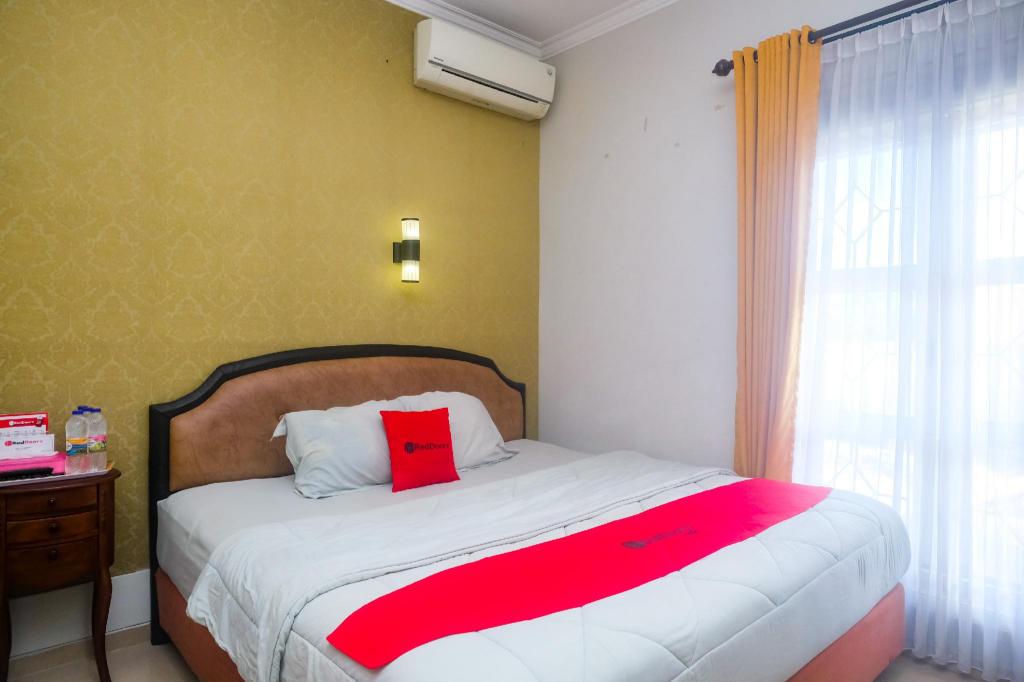 Reddoorz Near Adisucipto Airport 2 16/36