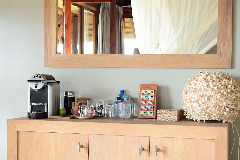 Mhondoro Game Lodge 18/50