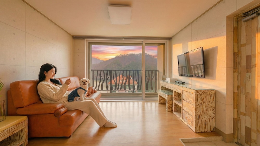 Gapyeong Apple Lodge Pension 45/50