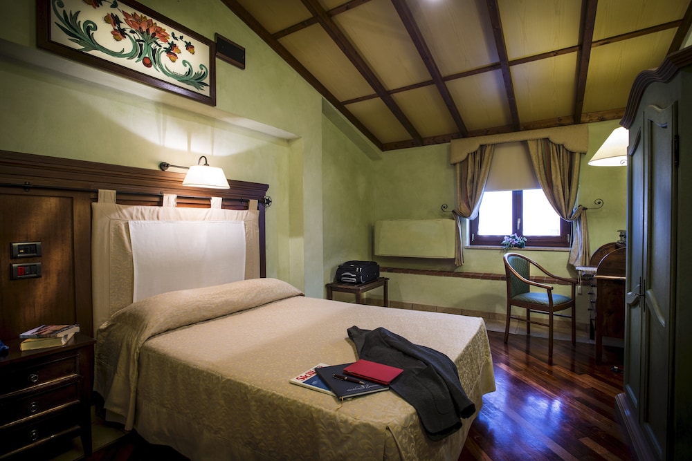 BASIC, DOUBLE BED