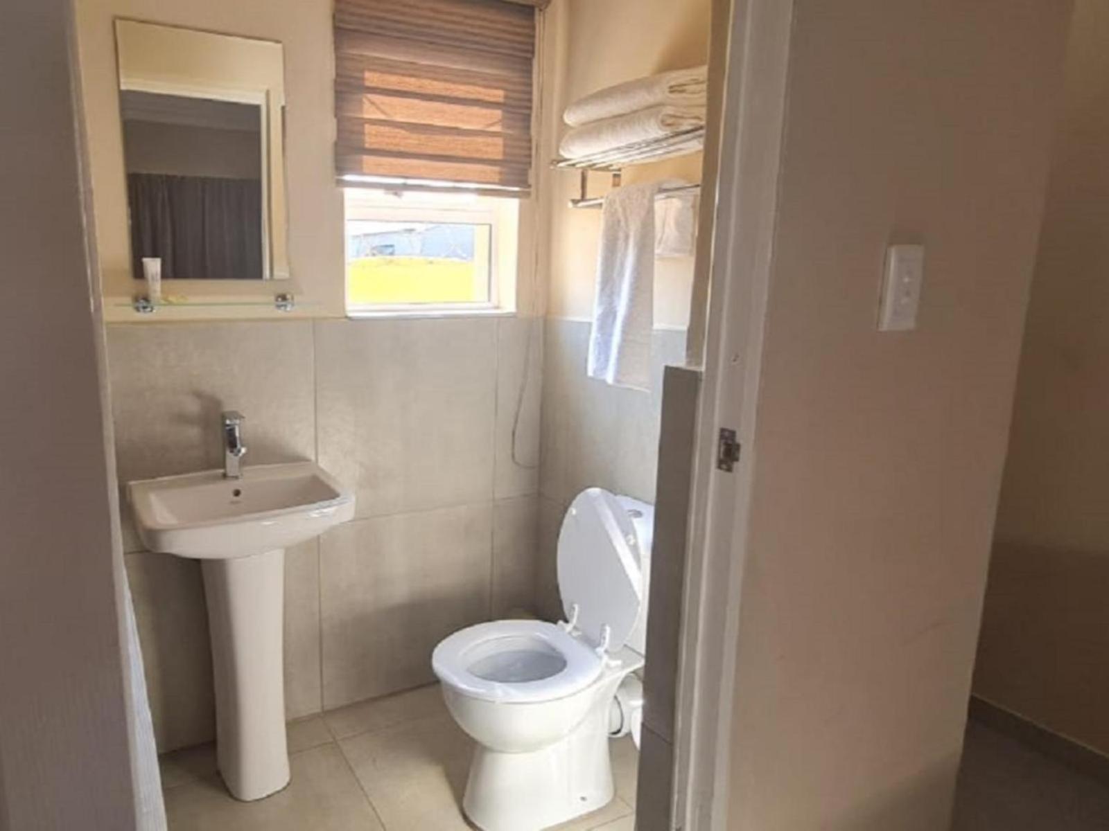 Benoni N12 Hotel 39/45