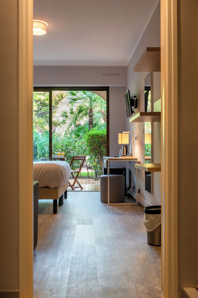 Bahia Hotel 22/50