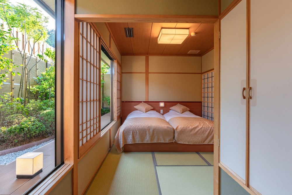 Narashino no sato Gyokusui -6 years or older 9/100