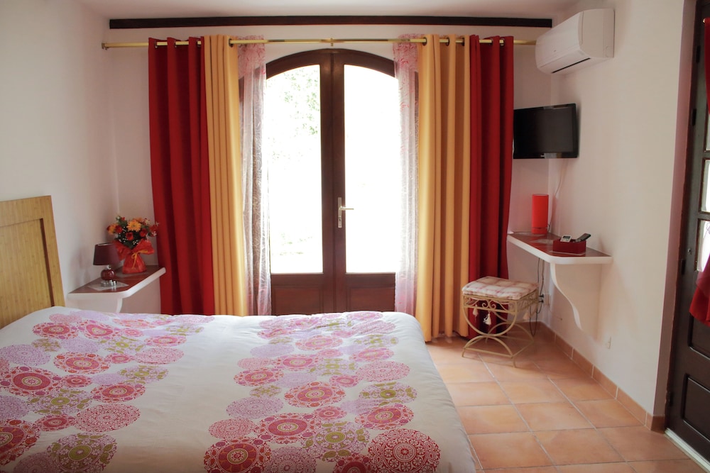 Chambres Dhotes Le Clos Des Oliviers 11/50
