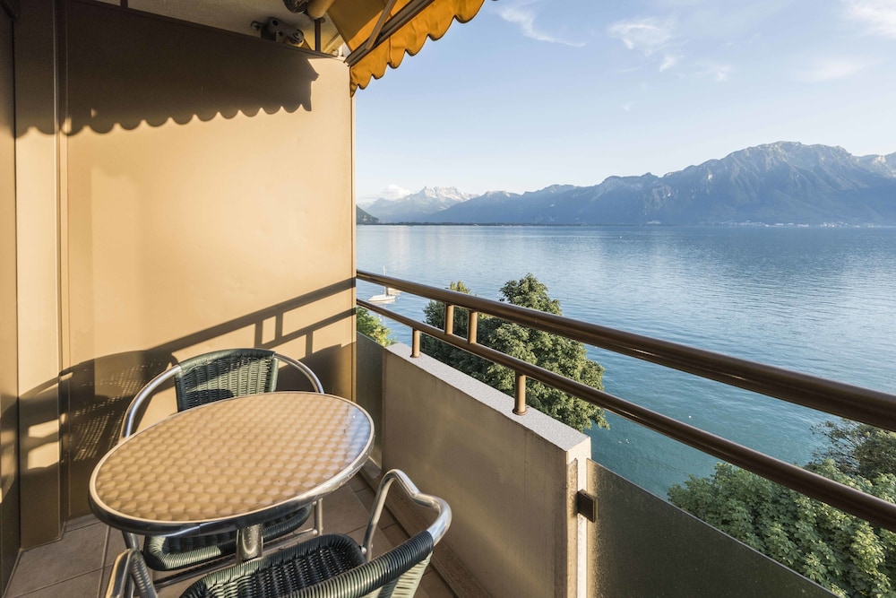 Royal Plaza Montreux Hotel 26/77