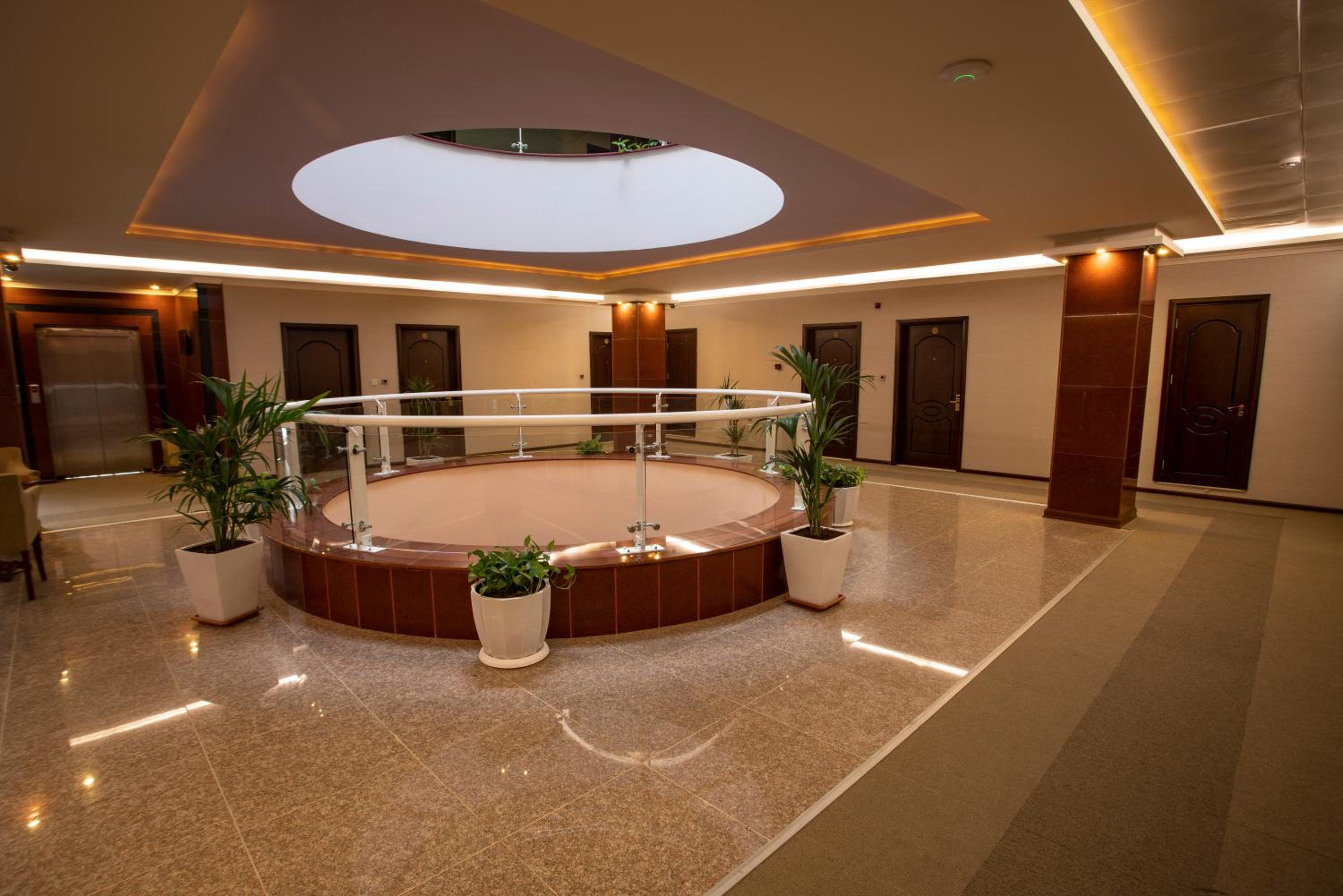 Halwachy Hotel 10/63