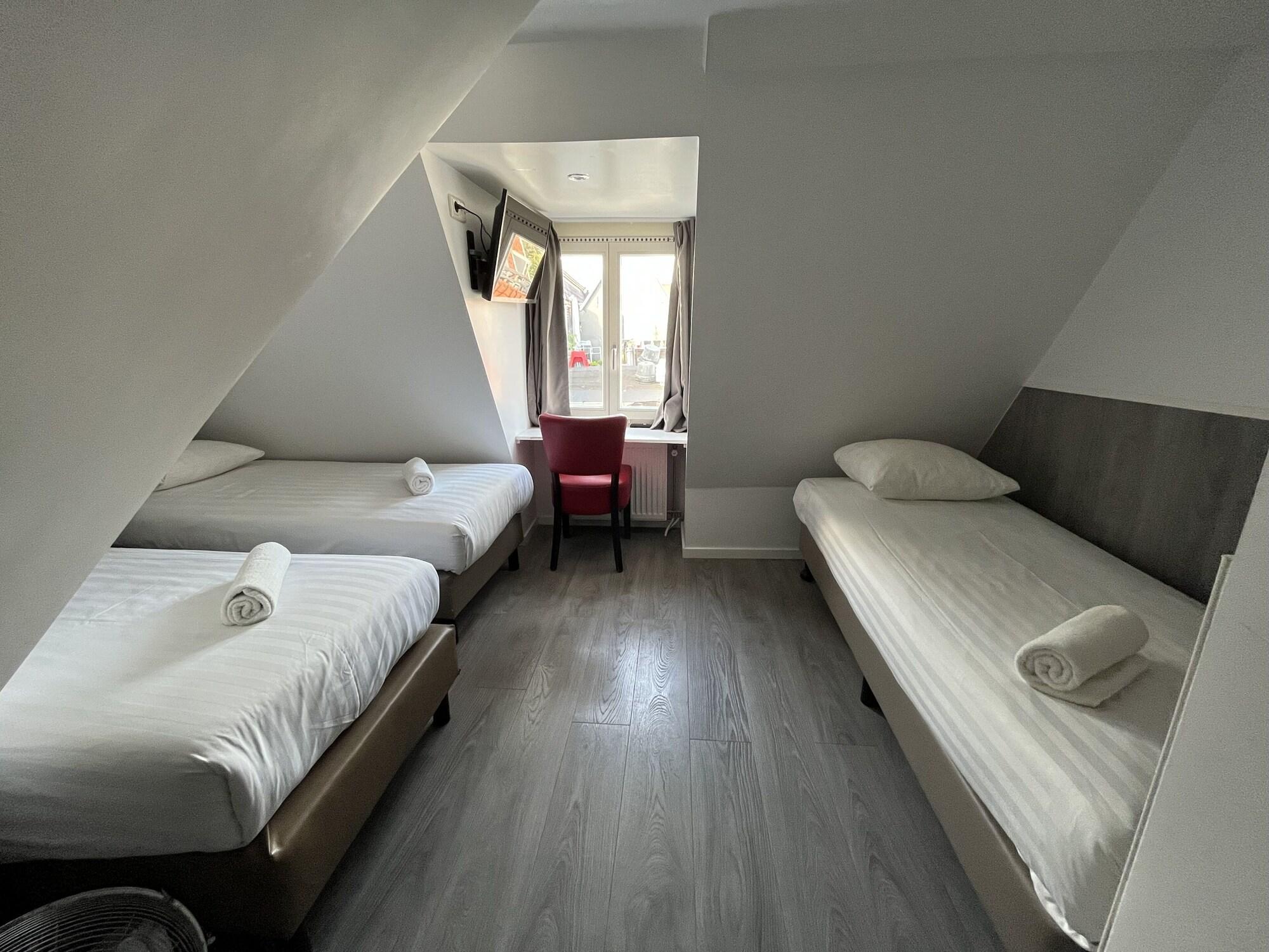 Private, Triple, Small, Attic