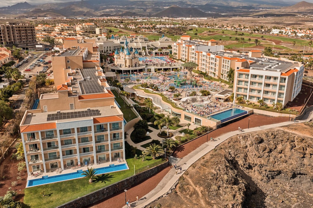 Bahia Principe Fantasia Tenerife 2/50