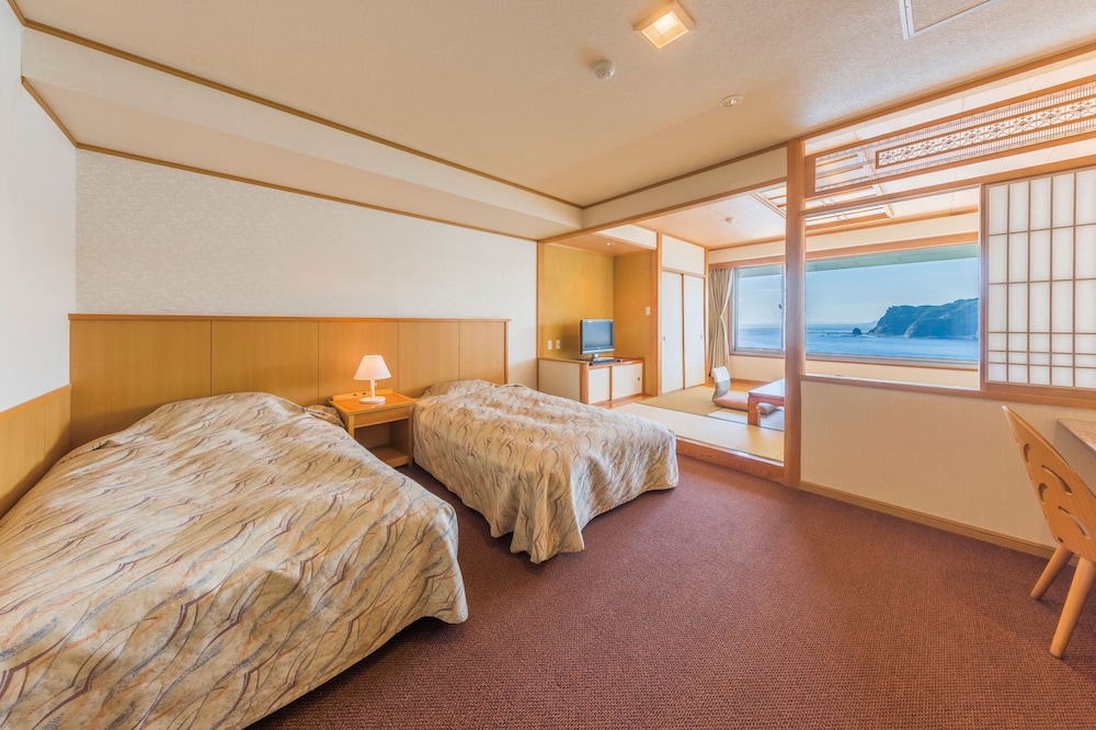 Mikazuki Seapark Hotel Awa Kamogawa (ex. Kamogawa Hotel Mikazuki) 10/50
