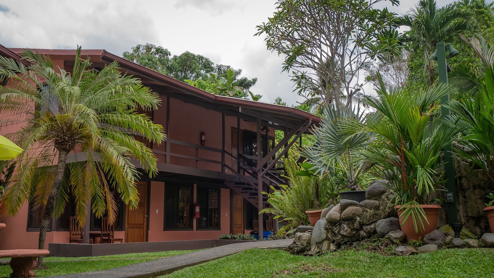 Hotel Los Ranchos 4/50