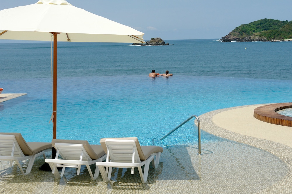 Hotel Azul Ixtapa Grand Resort Spa and Convention Center 46/51