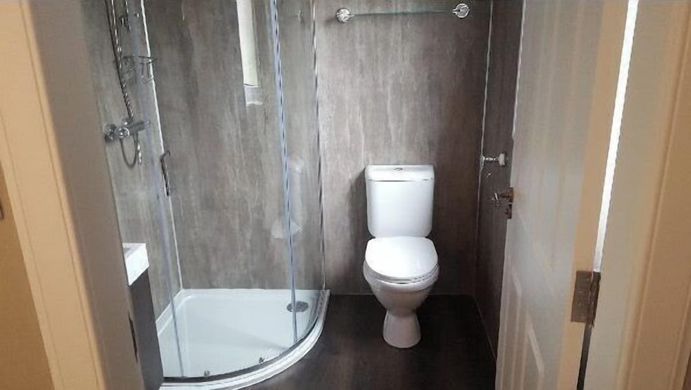 The Huntingdon B&B 33/34