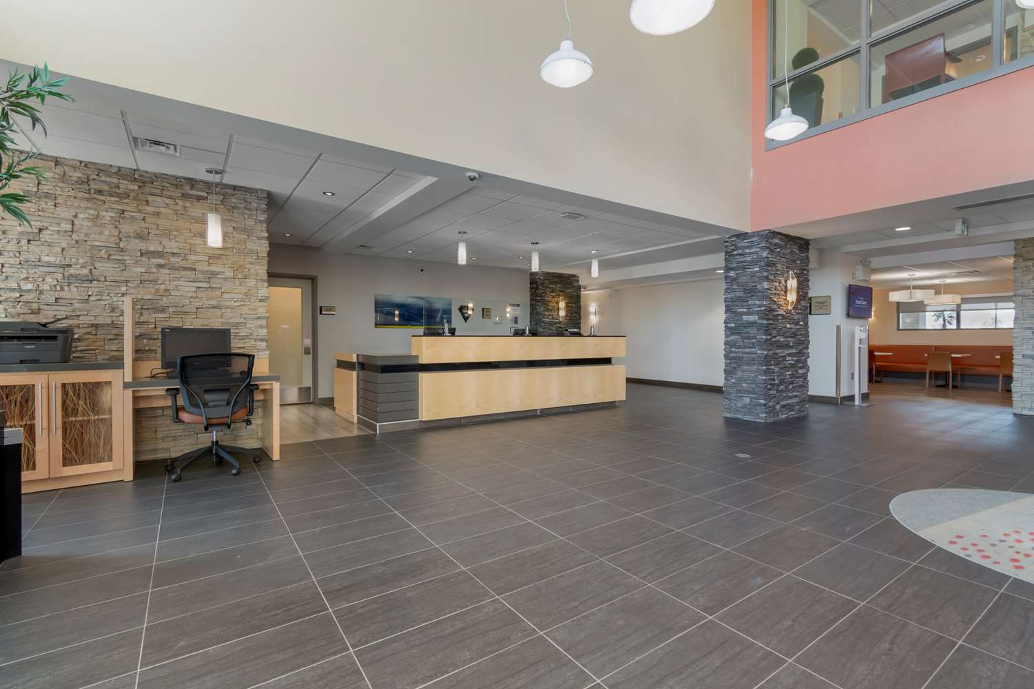 Best Western Plus Airport Inn and Suites 4/46