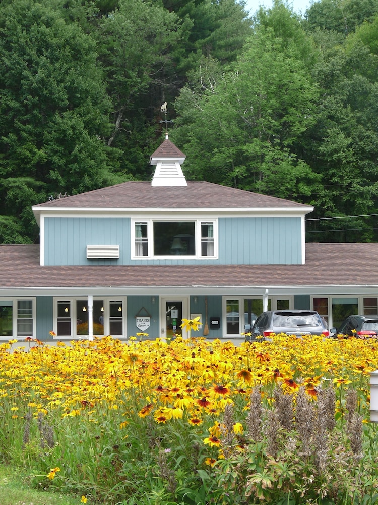 The Briarcliff Motel 4/58