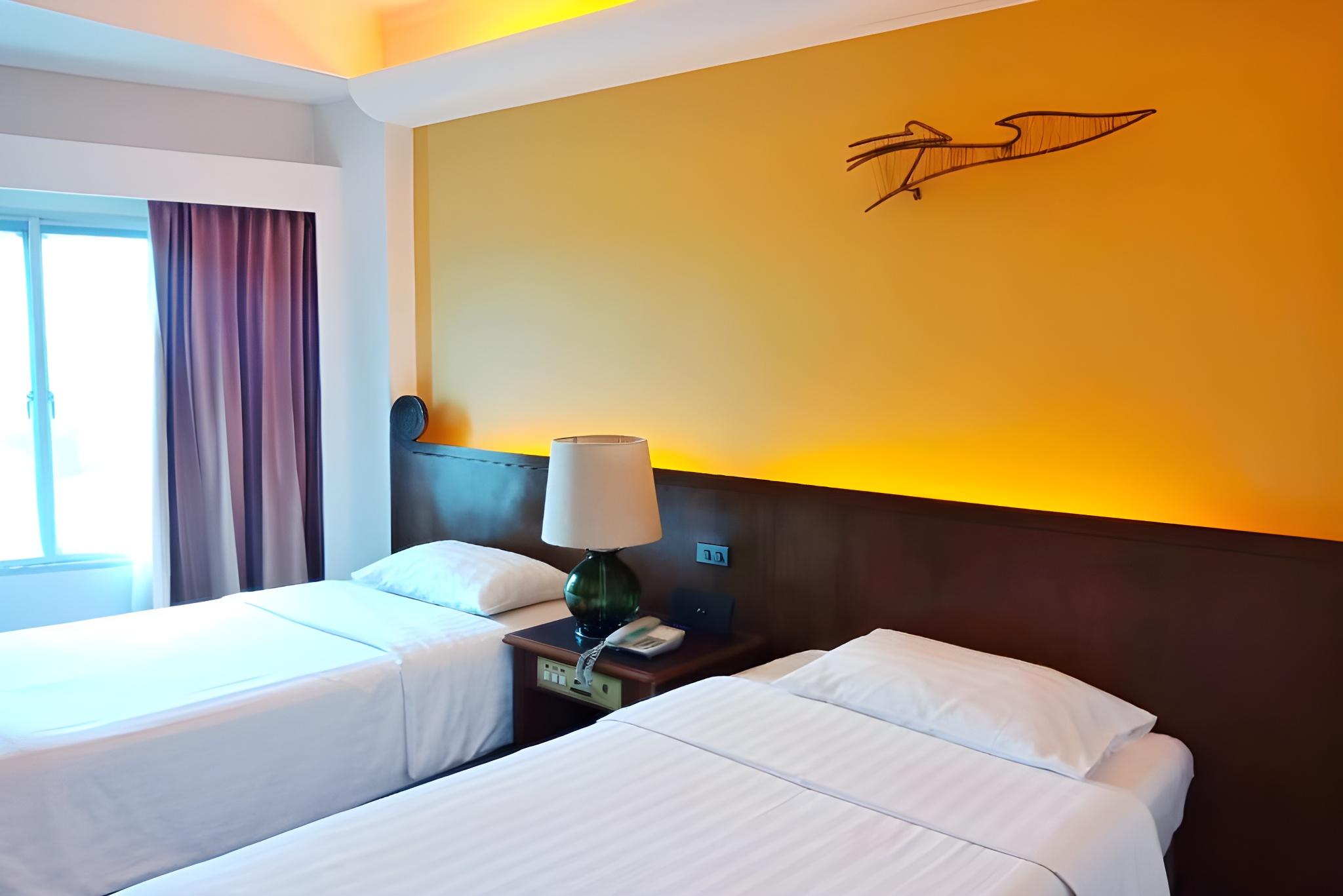 LUXURY TRIPLE ROOM