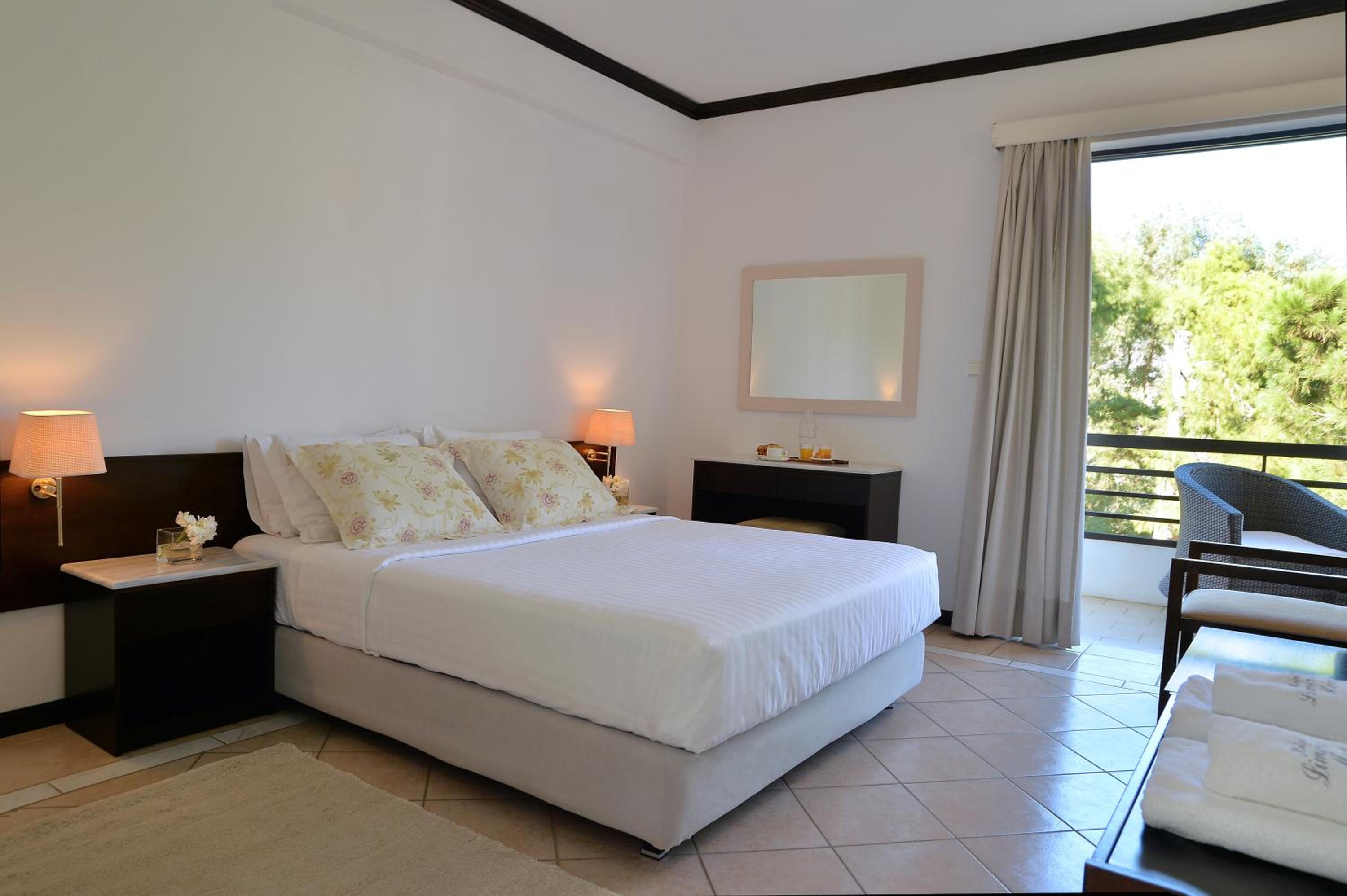 LIMIRA MARE HOTEL 13/53