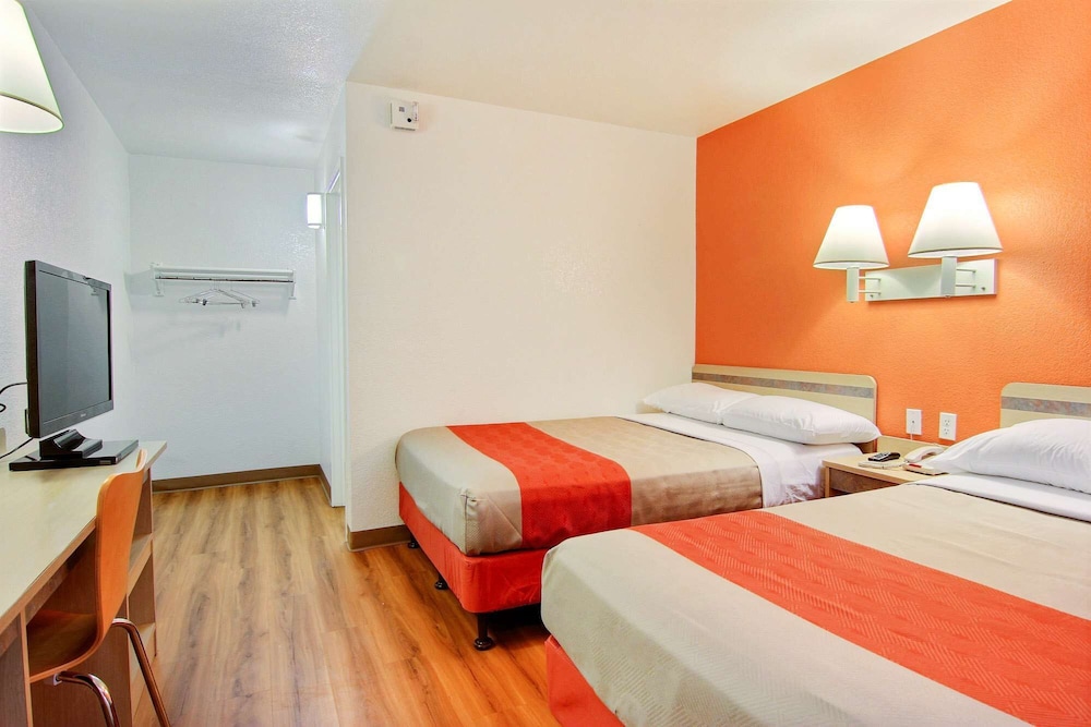 Motel6 Kingsville, TX 15/39