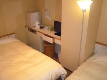 COMPACT, TWIN BEDS