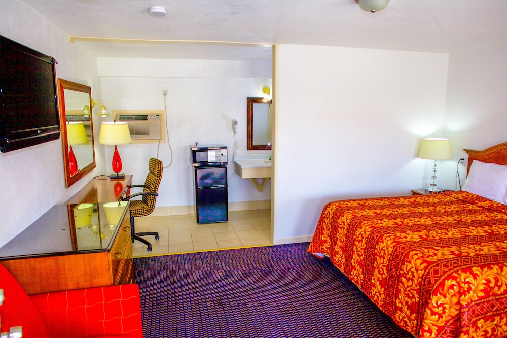 Knights Inn Harrisonville 5/10