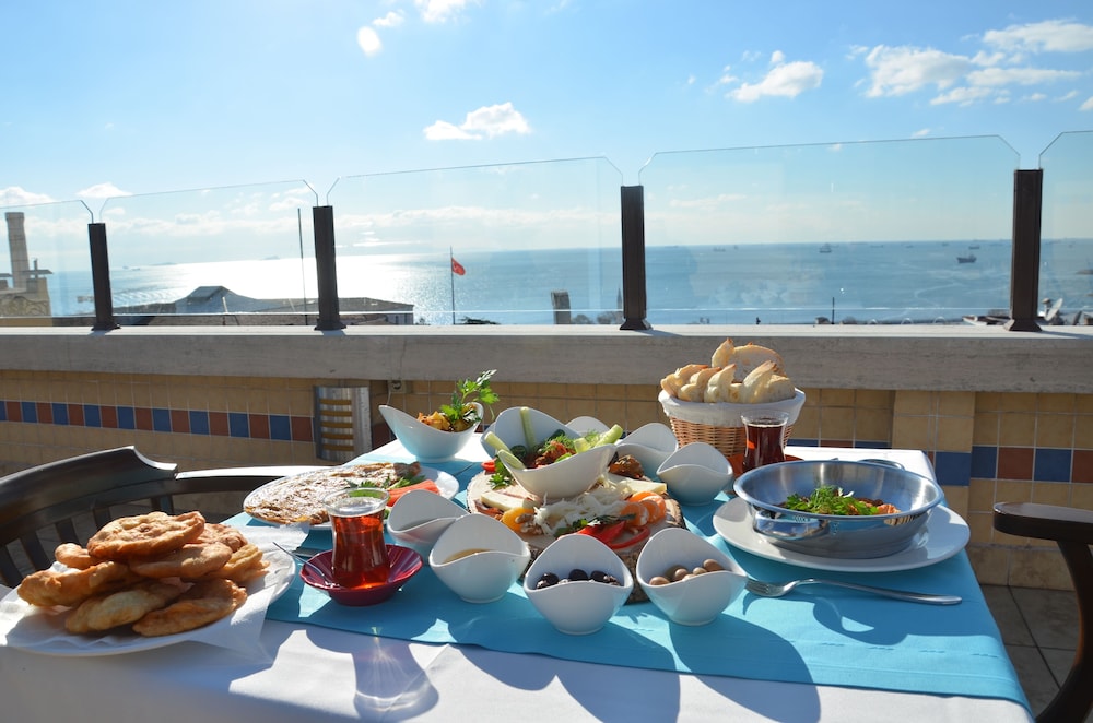 Hotel Fehmi Bey 56/75