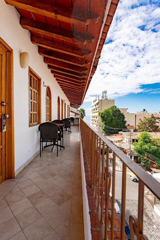 Olas Altas Suites 2/44