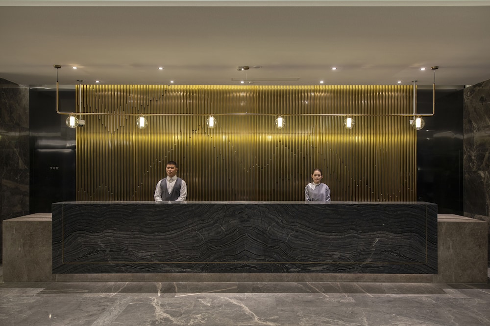 Orange Hotel Select (Shanghai Pudong Airport Hotel) 3/31