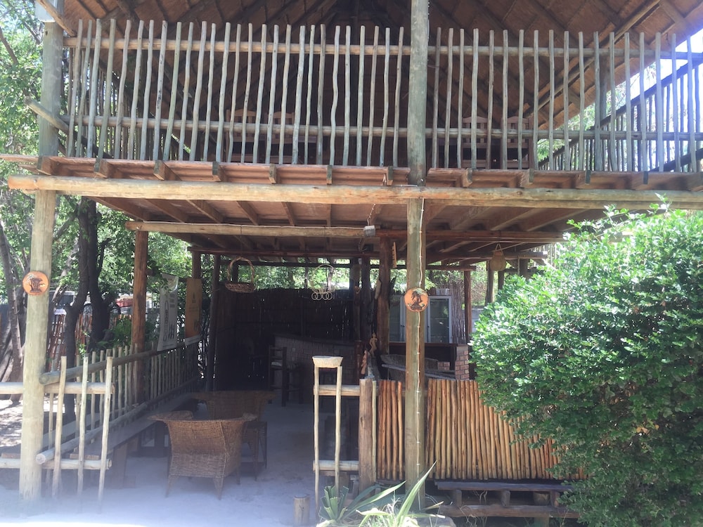 Laphroiag Luxury Chalets 8/21