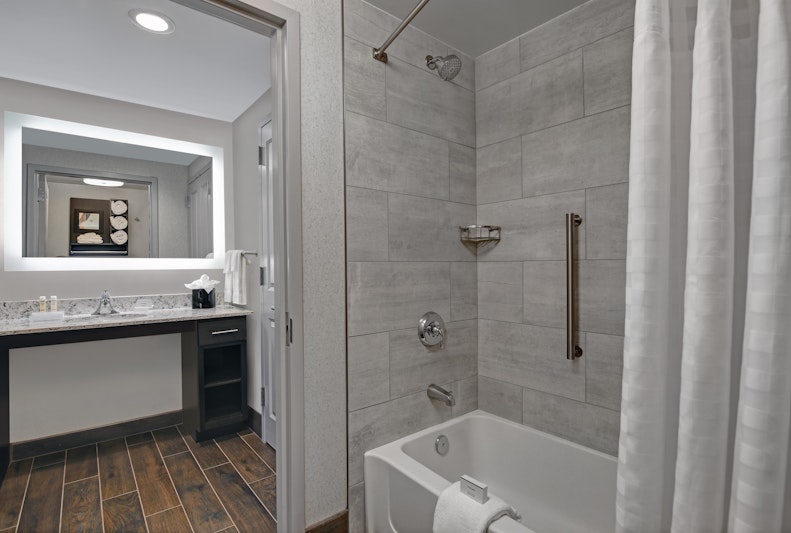 Homewood Suites by Hilton Edison Woodbridge 32/32