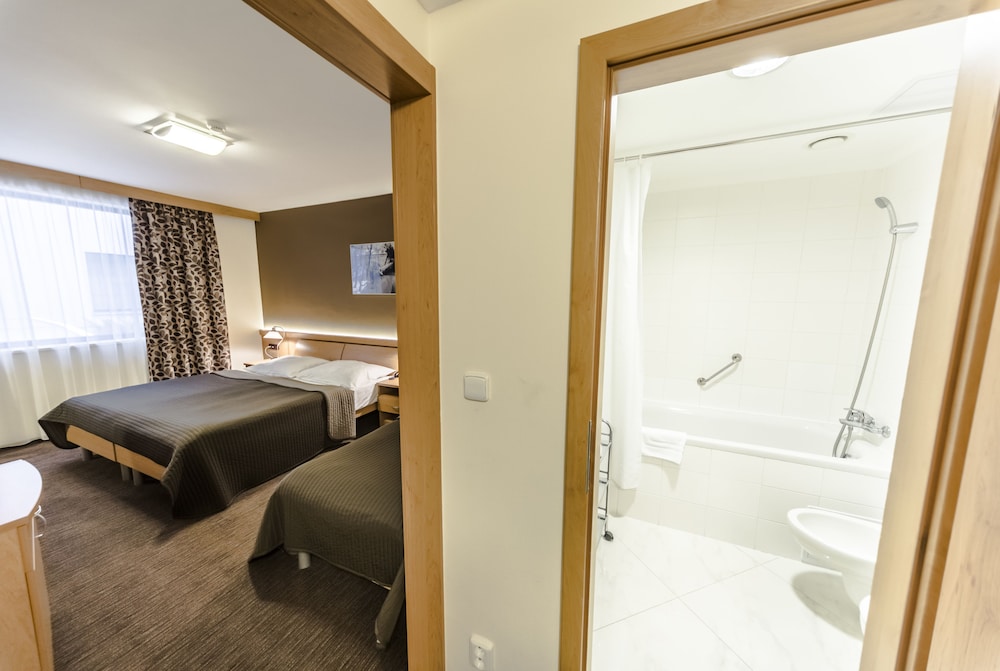 Archibald City Hotel 23/43