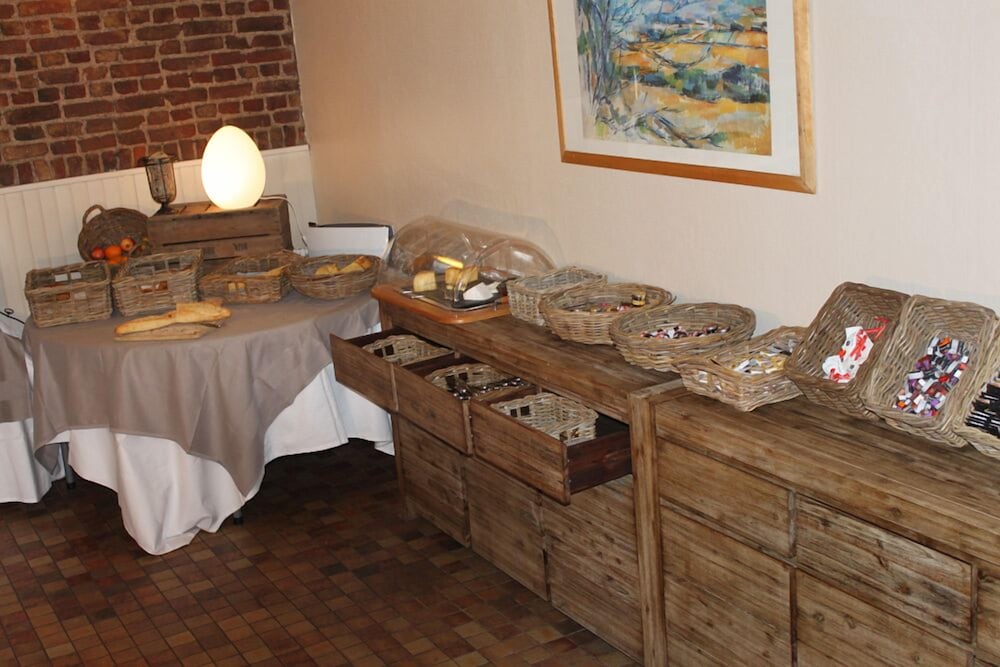 HOTEL LE MANOIR DE GAVRELLE 19/38