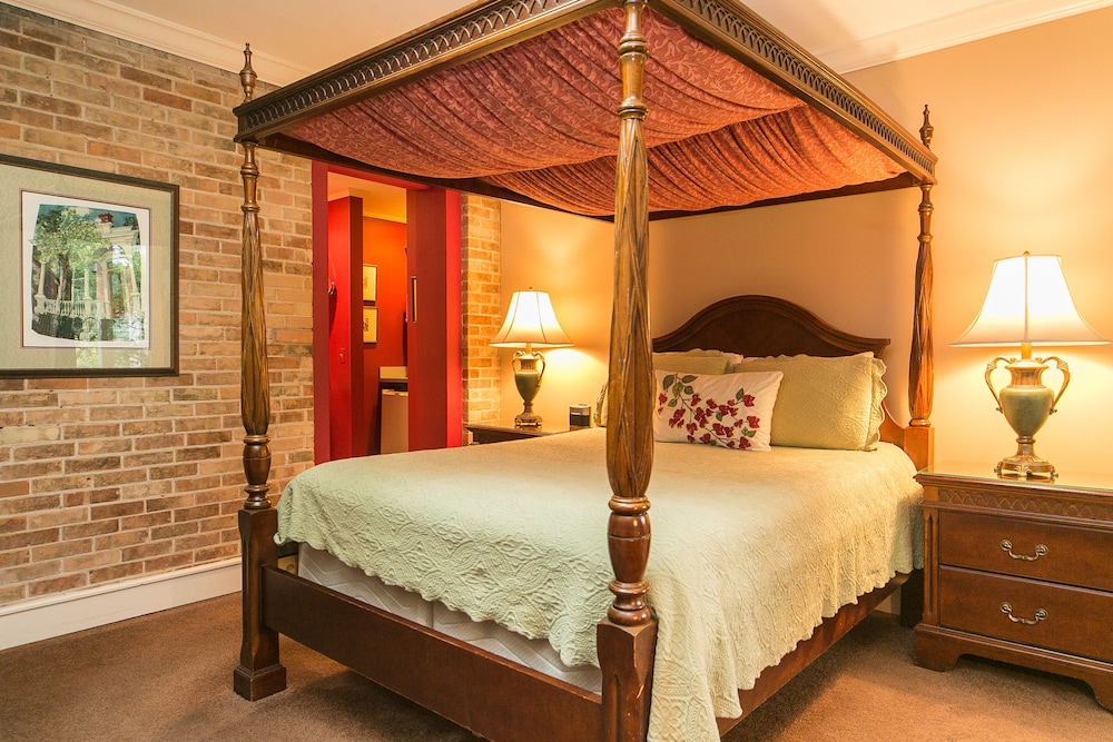 Hidden Garden Cottages Bed &amp; Breakfast 17/49